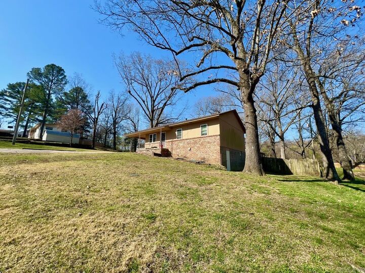 Property Photo:  1815 N Bryant Street  AR 72455 