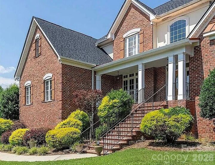 Property Photo: 140 Hunters Hill Drive NC 28677