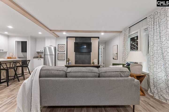 Property Photo:  211 Shirway  SC 29073 