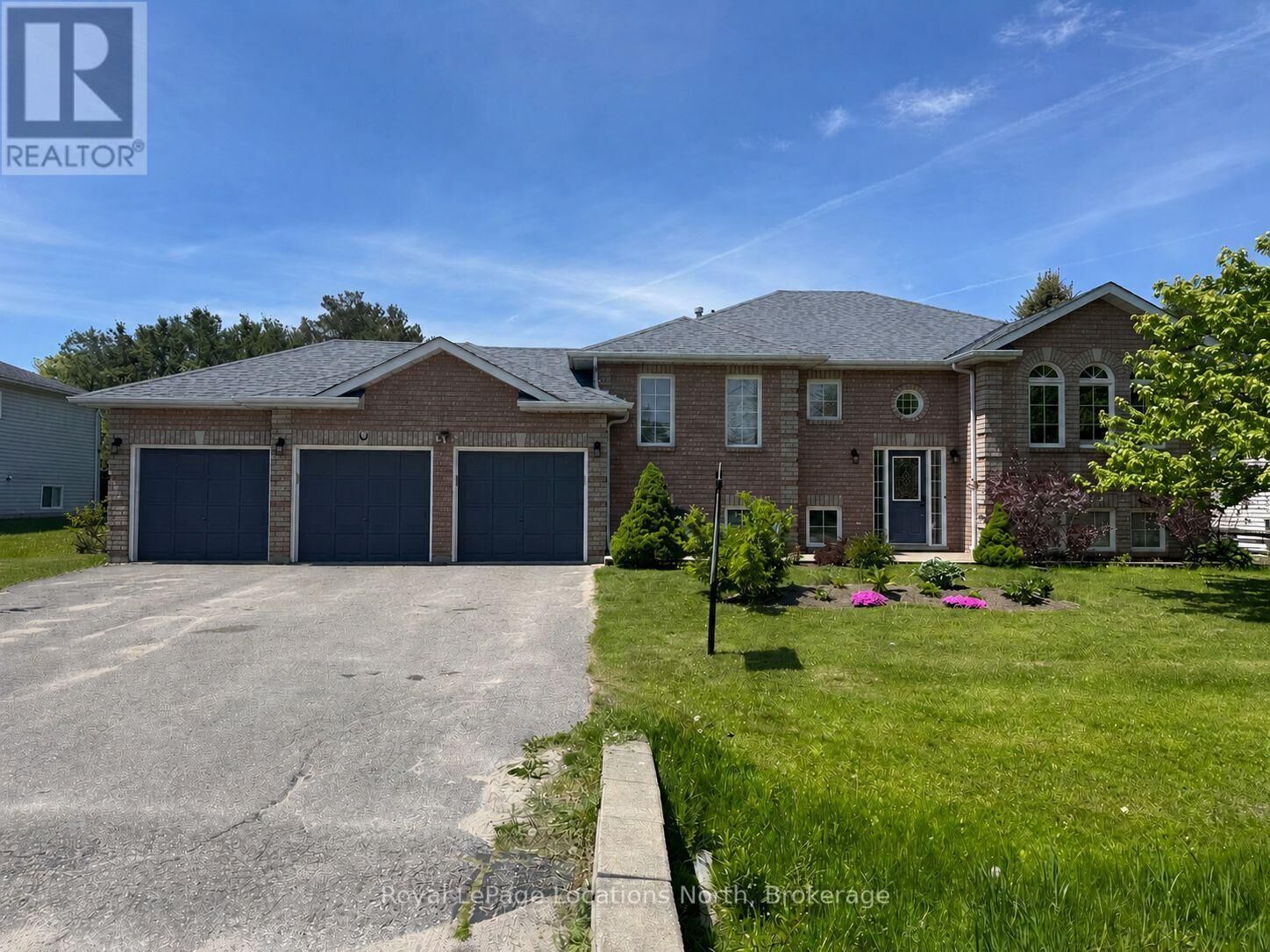 Property Photo:  58 Lamont Creek Drive  ON L9Z 1J9 