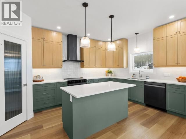 Property Photo:  52 Omega Street  YT Y1A 0A1 