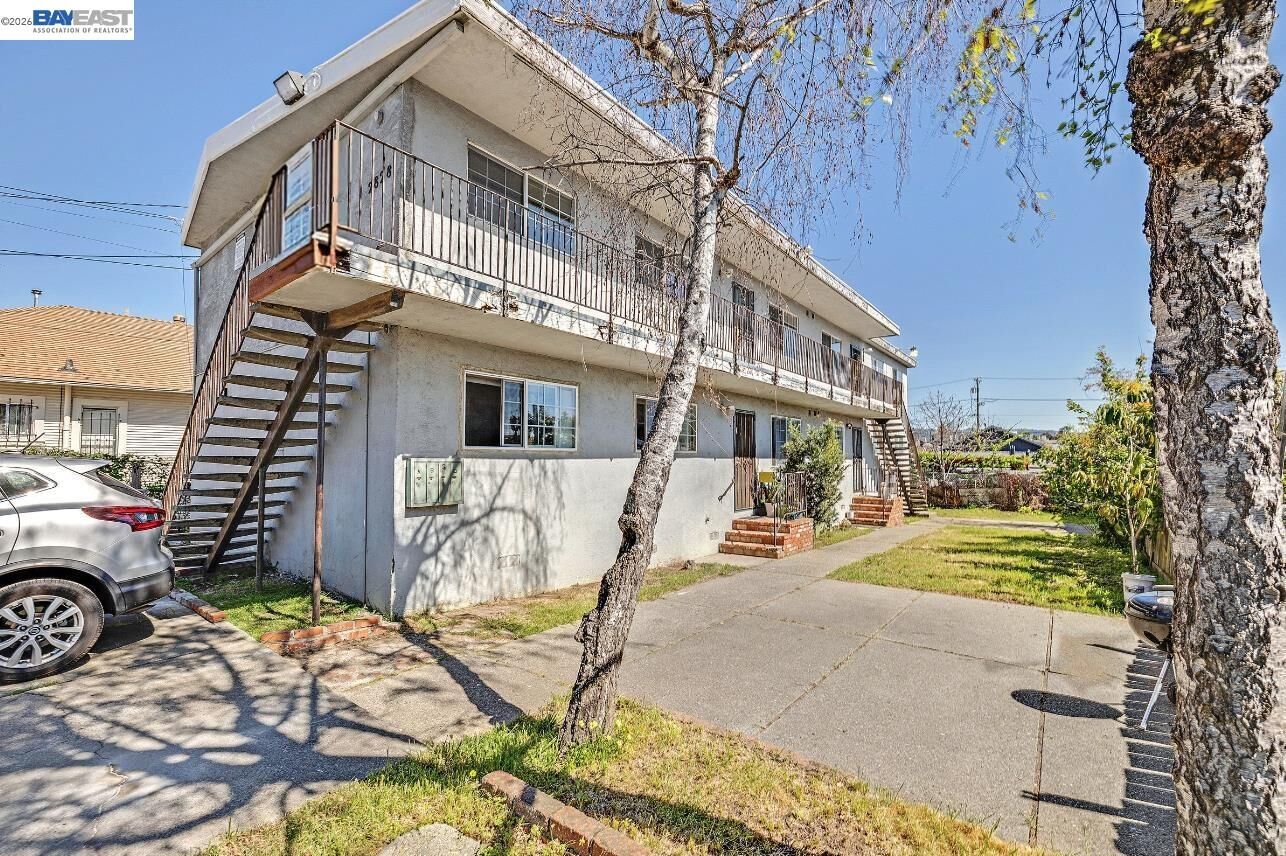 Property Photo:  2828 22nd Avenue  CA 94606 