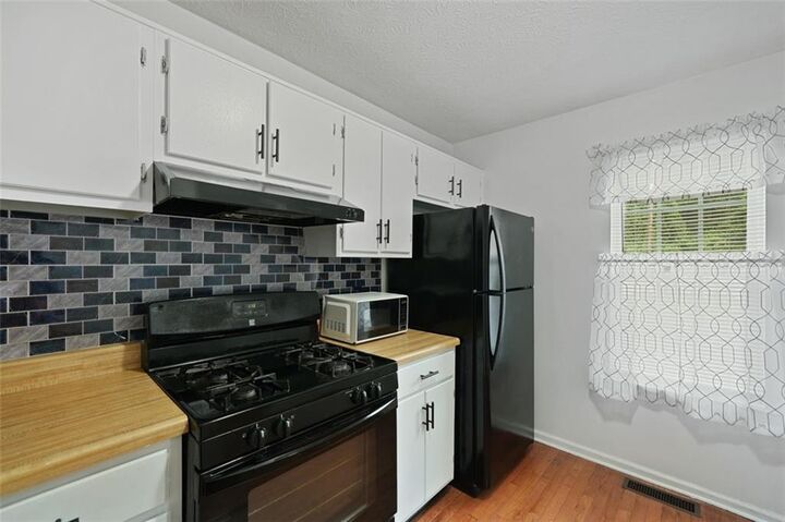 Property Photo:  6420 Marbut Road  GA 30058 