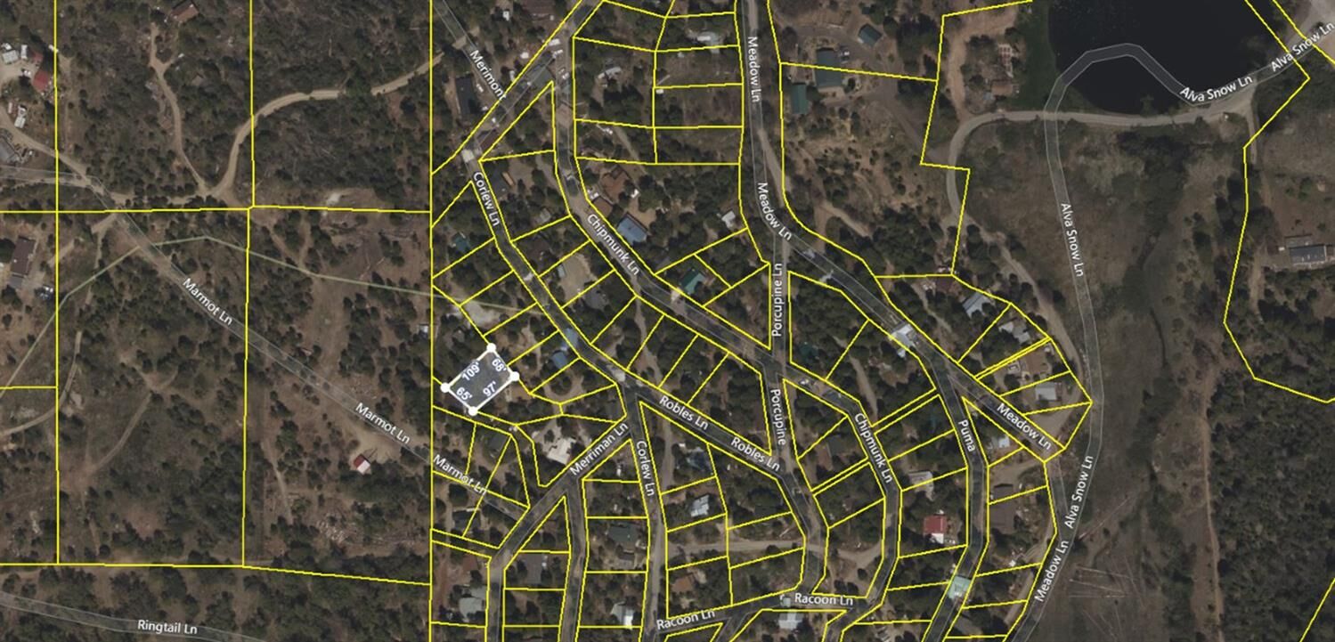 Property Photo:  41738 Marmot Lane  CA 93602 