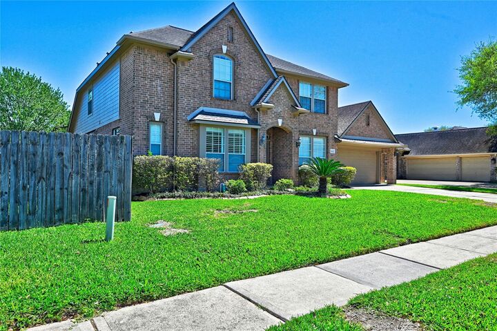 Property Photo: 1415 Crystal Lake Circle E TX 77584