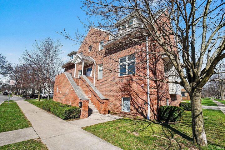 Property Photo: 330 N Sunnyside Avenue IN 46617-2440