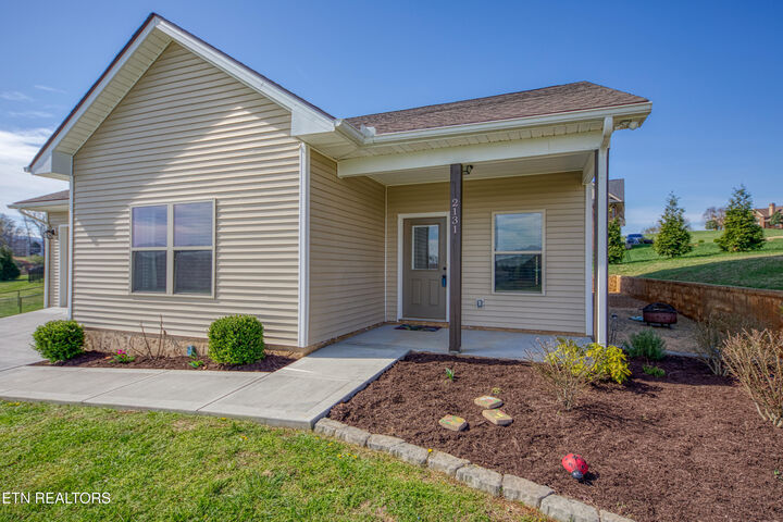 Property Photo: 2131 Frewin Court TN 37876