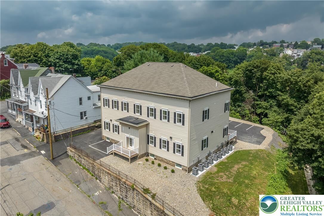 Property Photo: 418 W Race Street 8 PA 17901