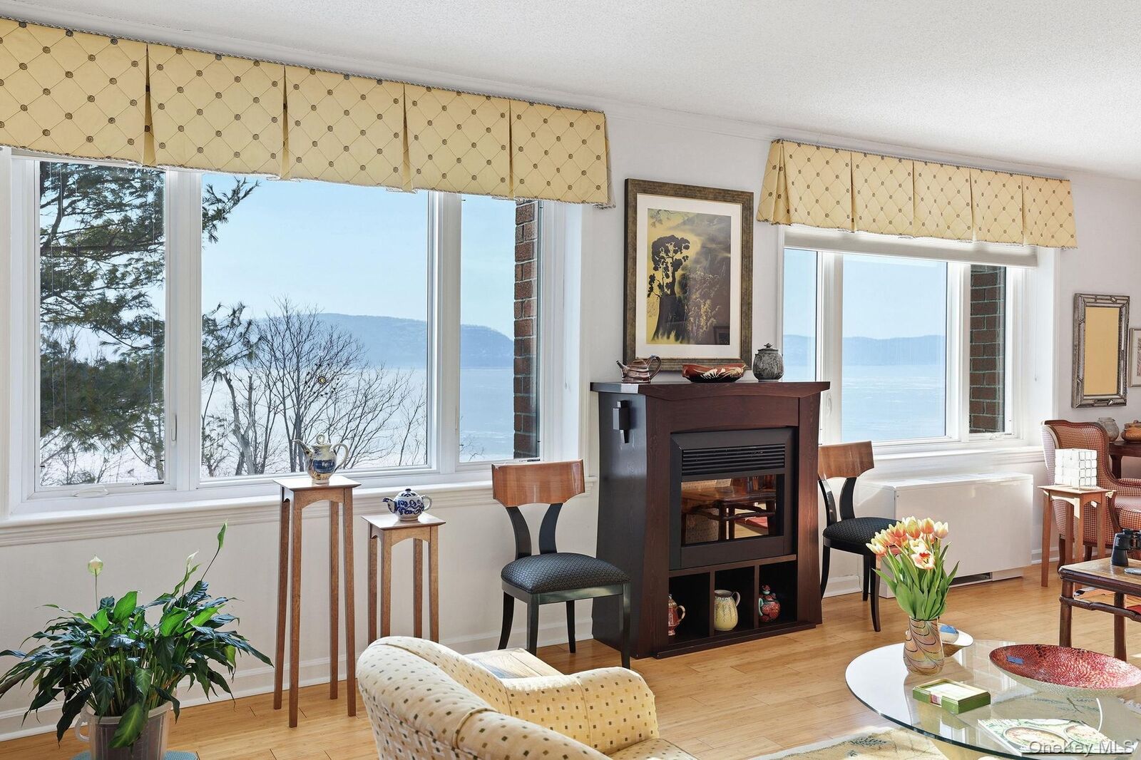 Property Photo: 16 Rockledge Avenue 2E2 NY 10562