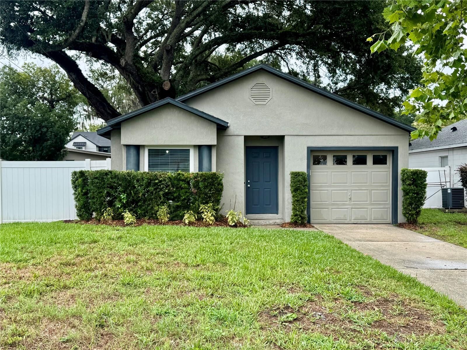 Property Photo:  1701 S Bumby Avenue  FL 32806 