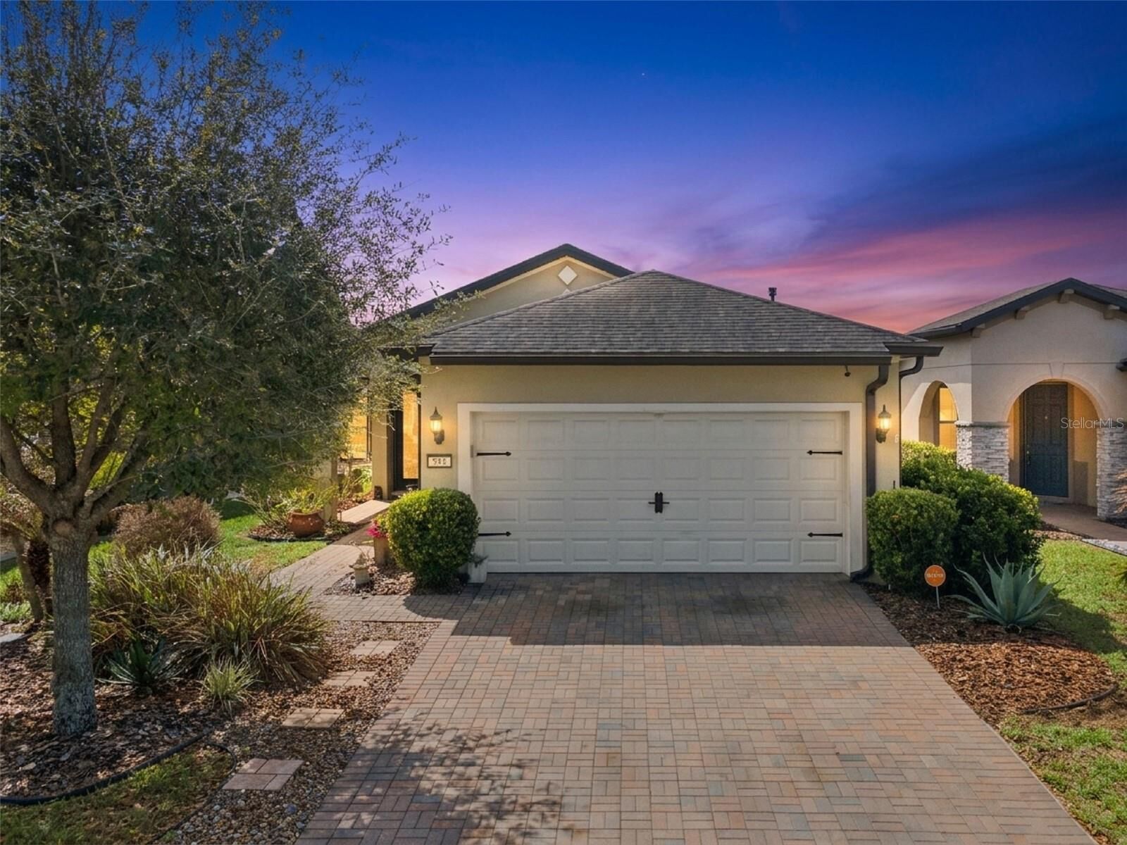 Property Photo:  545 Cantabria Drive  FL 33837 