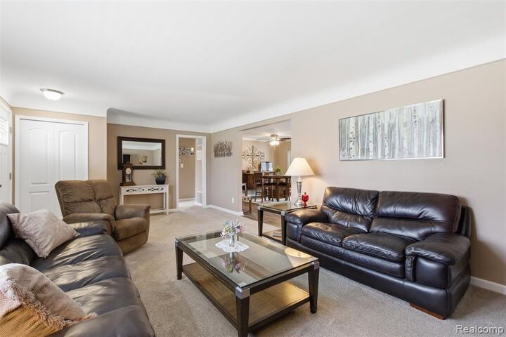 Property Photo:  31609 Summers Street  MI 48154 4285 