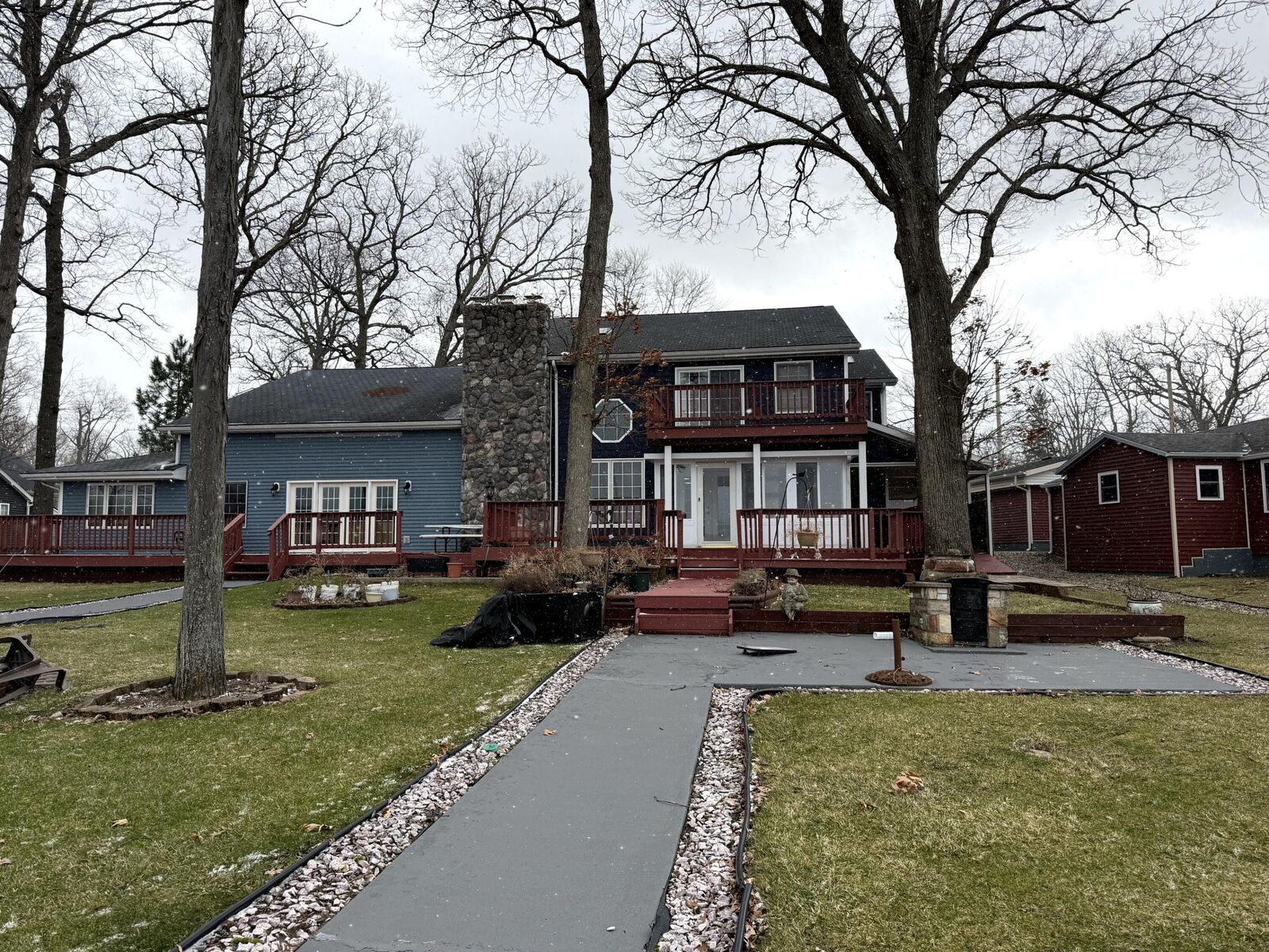 Property Photo:  2454 Oakwood Drive  MI 49242 