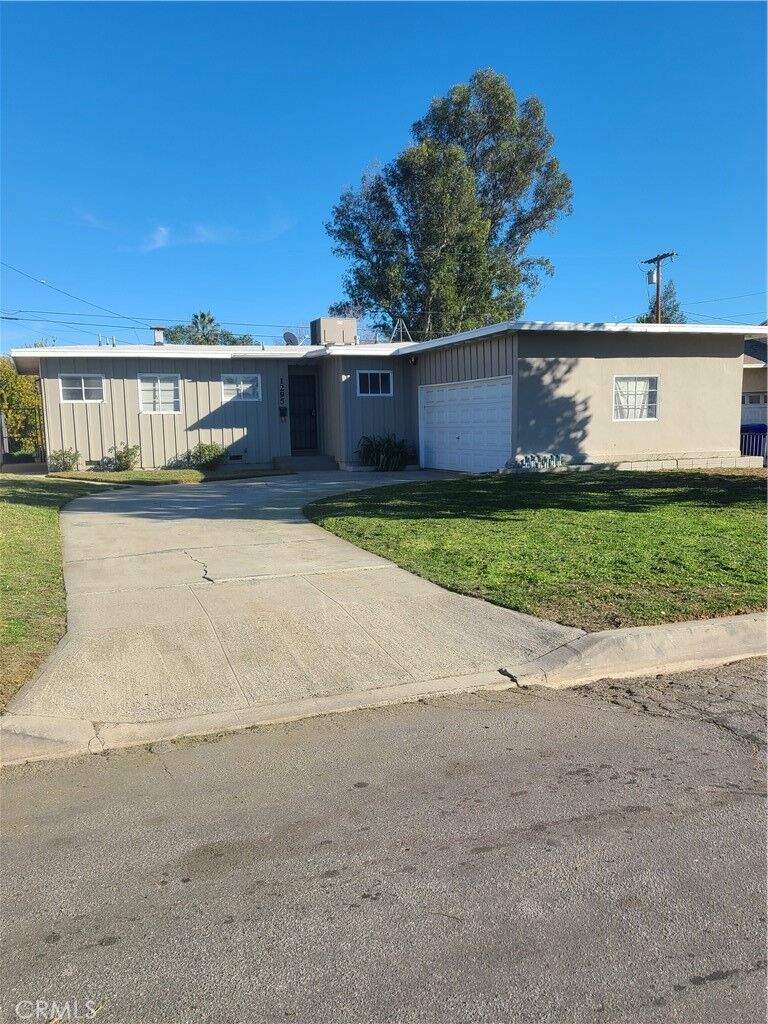 Property Photo:  1295 Pepper Tree Lane  CA 92404 