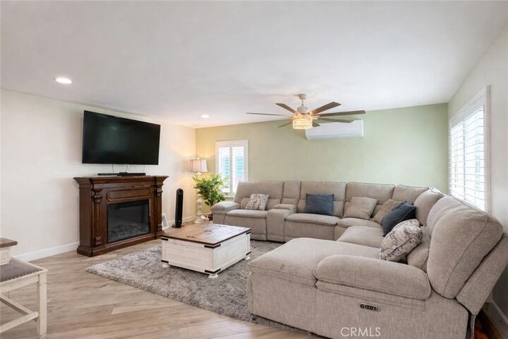 Property Photo:  161 W Harcourt Street  CA 90805 