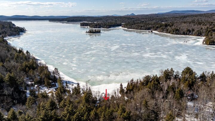 Property Photo:  15 Farrar Drive  ME 04426 