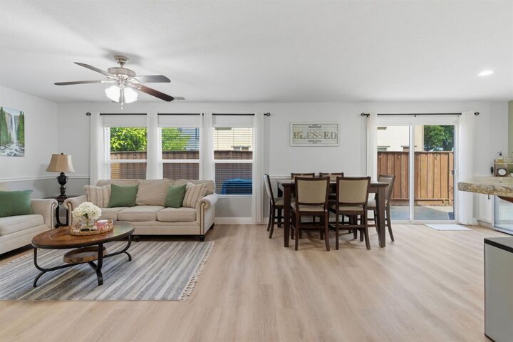 Property Photo:  329 Emory Oak Place  CA 95330 