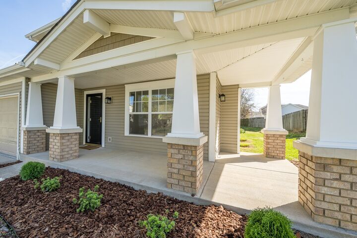 Property Photo:  2404 Pleasant Springs Ln  TN 37076 