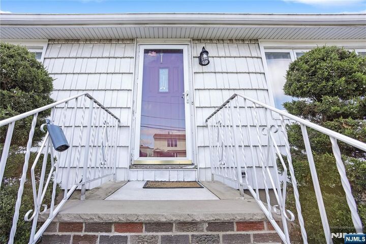 Property Photo:  340 Kipp  NJ 07407 