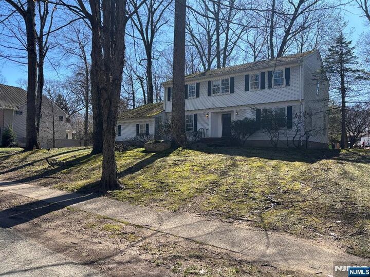 Property Photo:  225 Navajo Drive  NJ 07481 