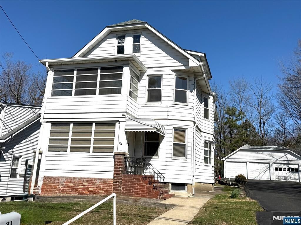 Property Photo:  31 Linda Vista Avenue  NJ 07508 