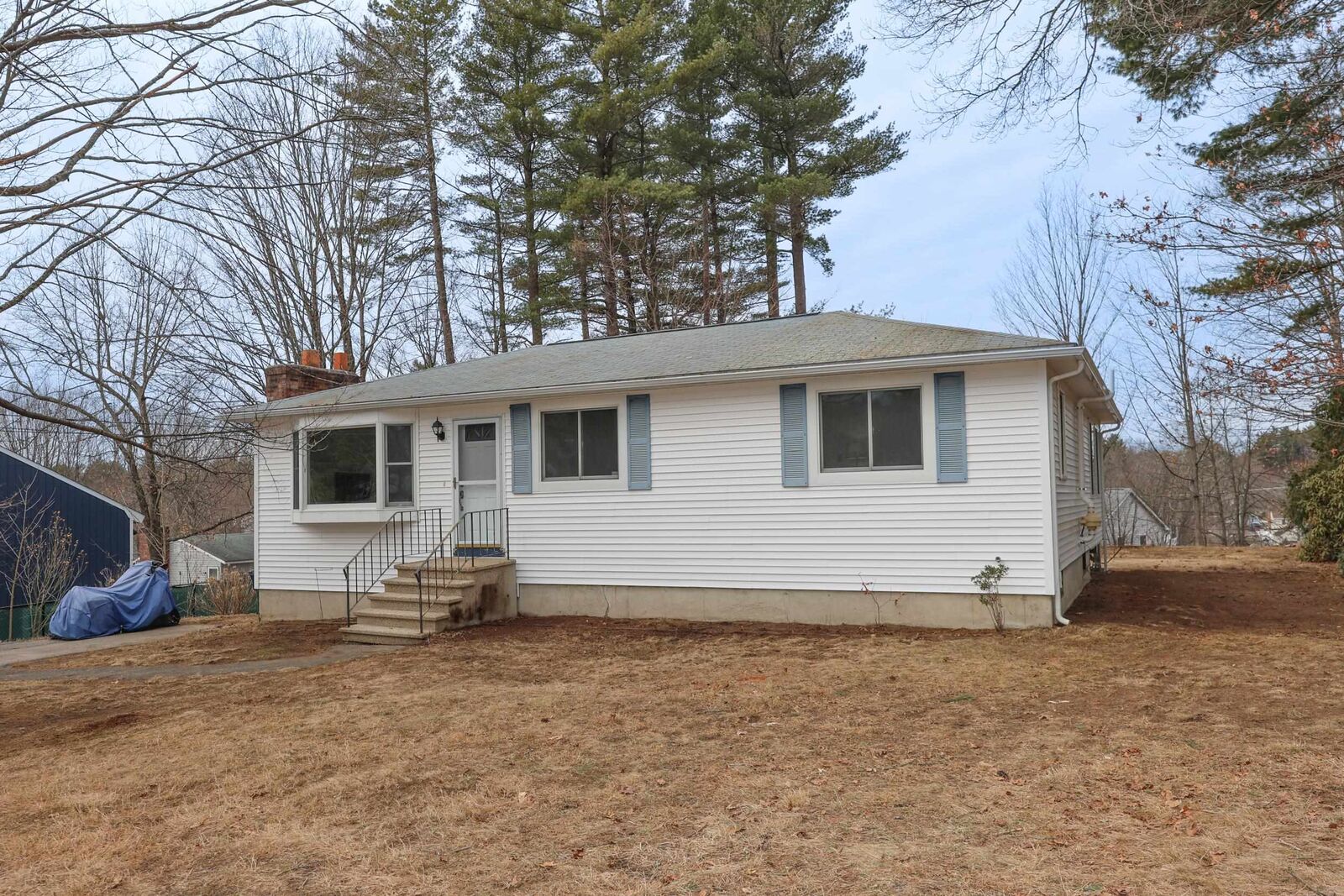 Property Photo:  103 Saranac Drive  NH 03062 