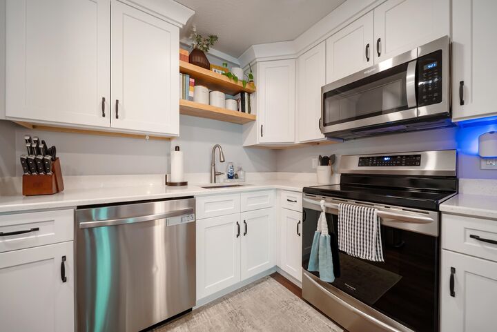 Property Photo:  9 Swiftwater Drive  NH 03275 