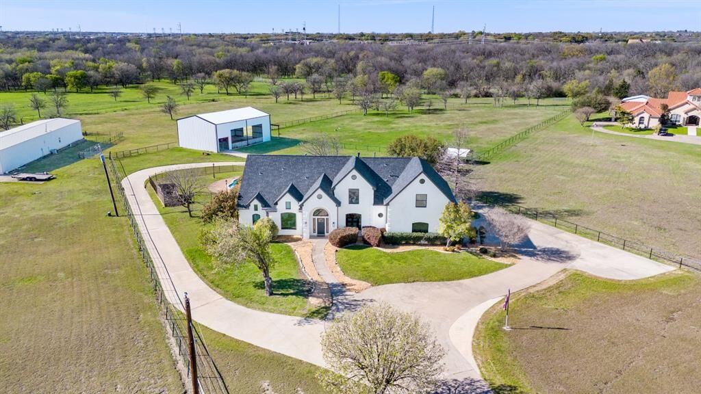 Property Photo:  245 Barnes Bridge Road  TX 75182 