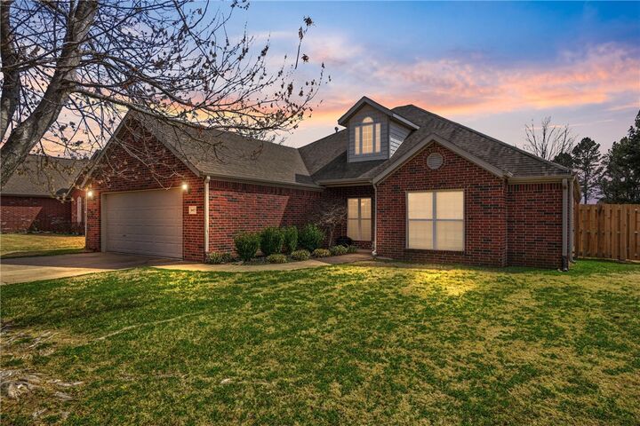 Property Photo:  8477 W Vista Terrace Drive  AR 72704 