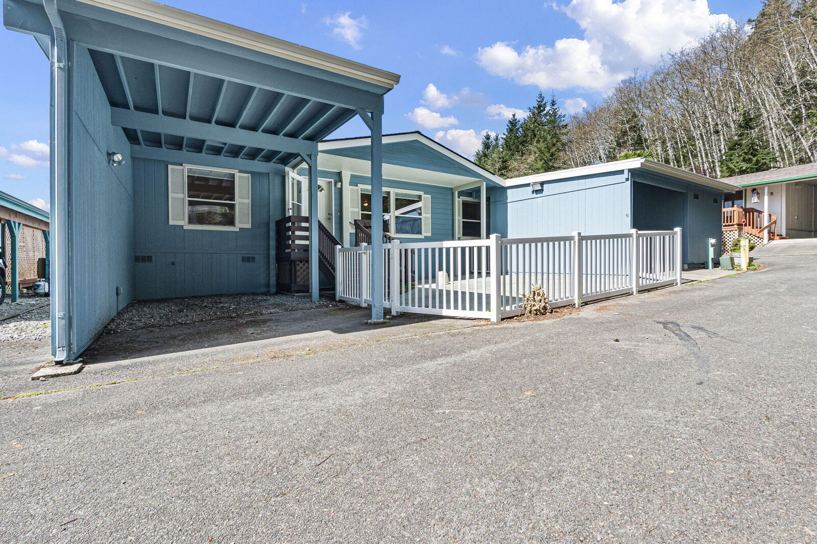 Property Photo:  98041 Hall Way Road 41  OR 97415 