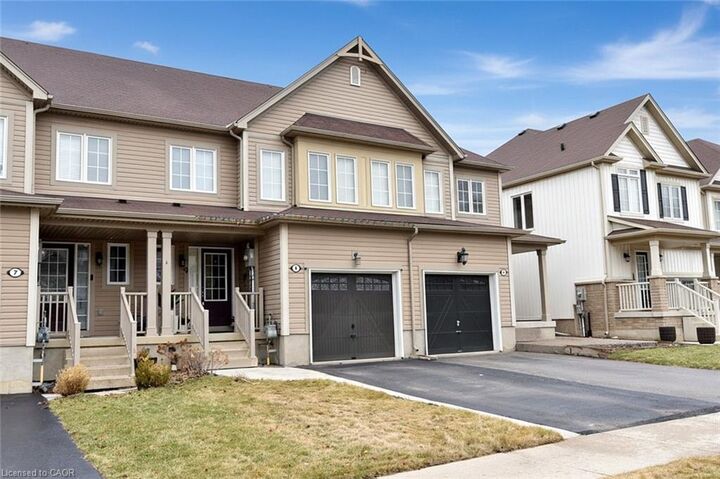 9 Lynch Crescent — photo 1