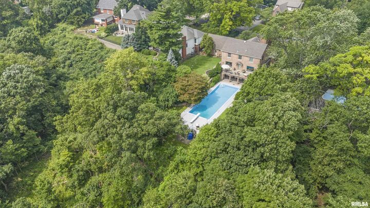 Property Photo: 5934 N Elm Lane IL 61614