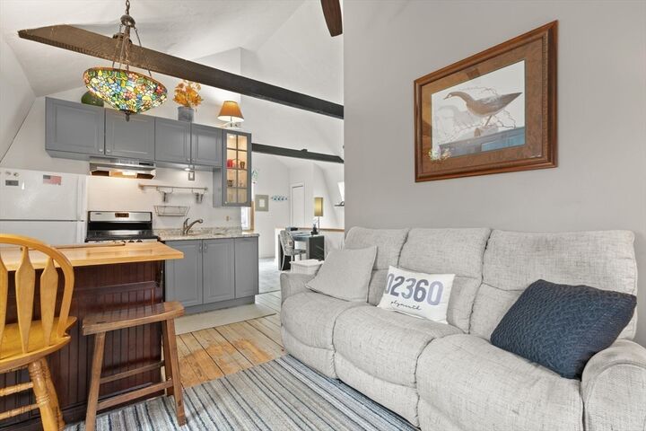 Property Photo: 8-R North Street 5C MA 02360