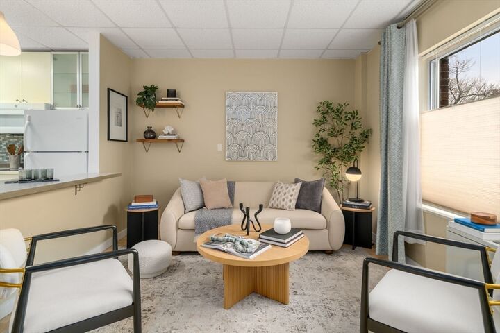 Property Photo:  22 Chestnut Pl M3  MA 02445 