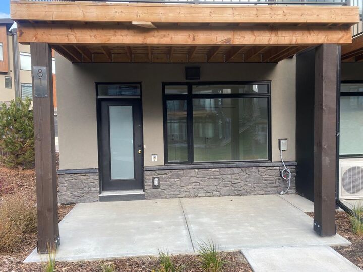 Property Photo:  81 Royal Elm Green NW  AB T3G 0G8 