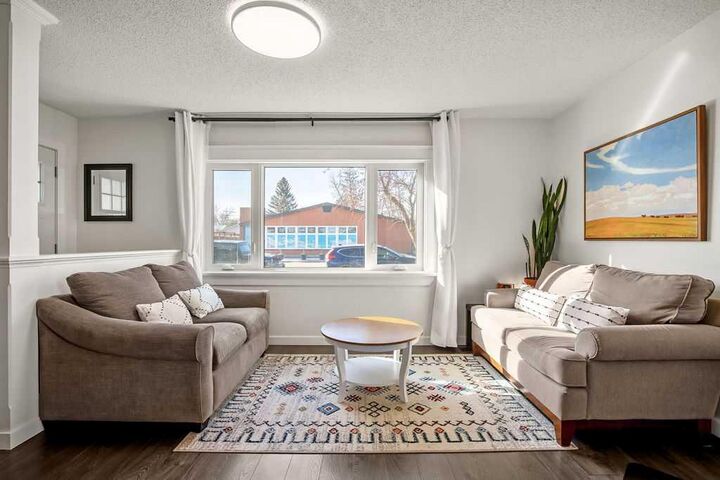 Photo de la propriété:  330 3 Avenue SE  AB T1V 1H7 