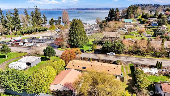 Property Photo:  11627 SE Sedgwick Road  WA 98366 