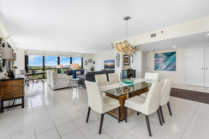 Property Photo:  4100 N Ocean Avenue 504  FL 33404 