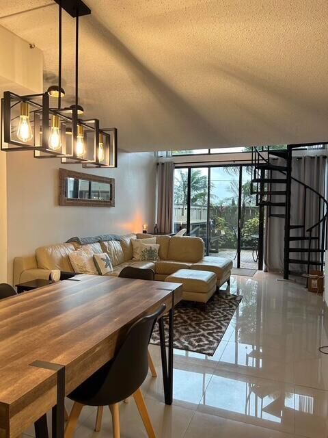 Property Photo:  1830 Embassy Drive 123  FL 33401 