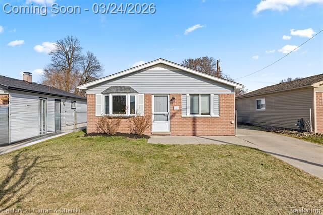 Property Photo:  9449 Sylvia  MI 48180 