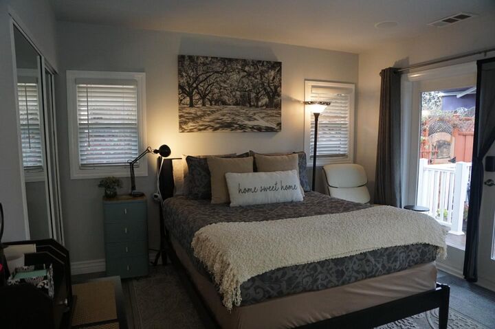 Property Photo:  1524 Jasmine Street B  CA 94402 