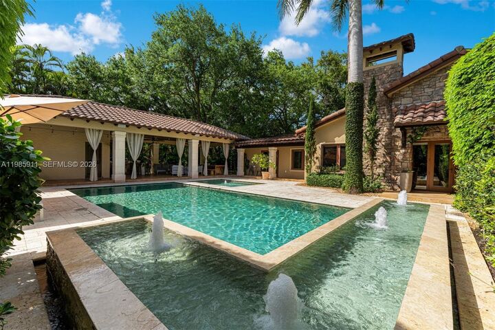 Property Photo:  6201 SW 96th St  FL 33156 