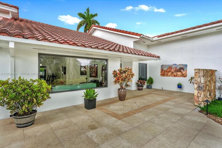 Property Photo:  10126 SW 93rd Pl  FL 33176 