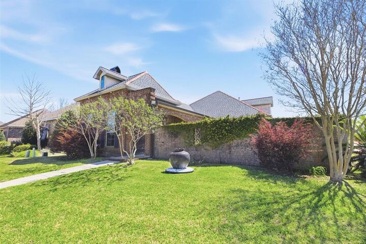Property Photo:  1549 L'Acadie Drive  LA 70605 