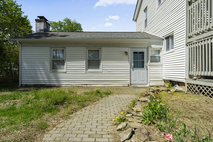Property Photo:  671 Cornwall Avenue 1  CT 06410 