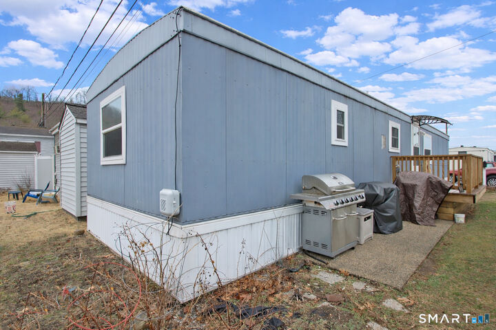 Property Photo:  19 Donna Street  CT 06403 