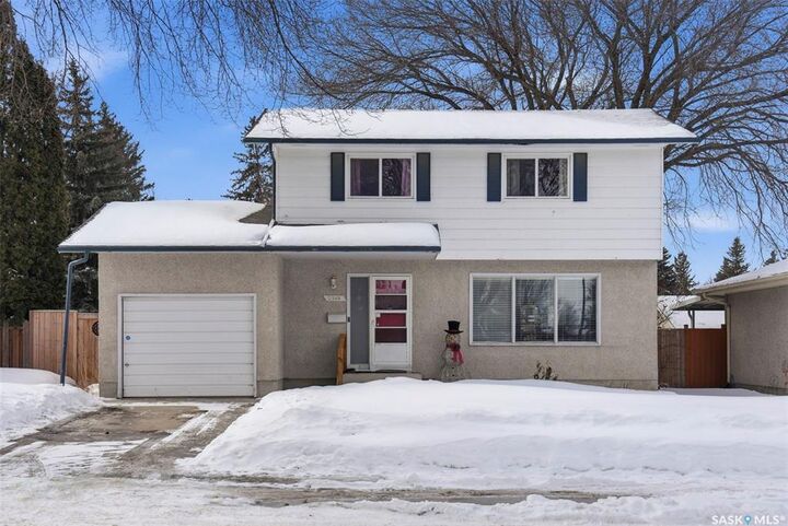 Property Photo:  2349 Easthill  SK S7J 3E4 