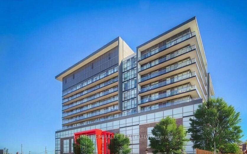 Property Photo: 15 James Finlay Way N 628 ON M3M 0B3