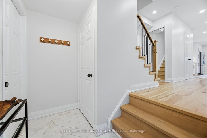 Property Photo:  923 Redbird Crescent  ON L1V 5K8 