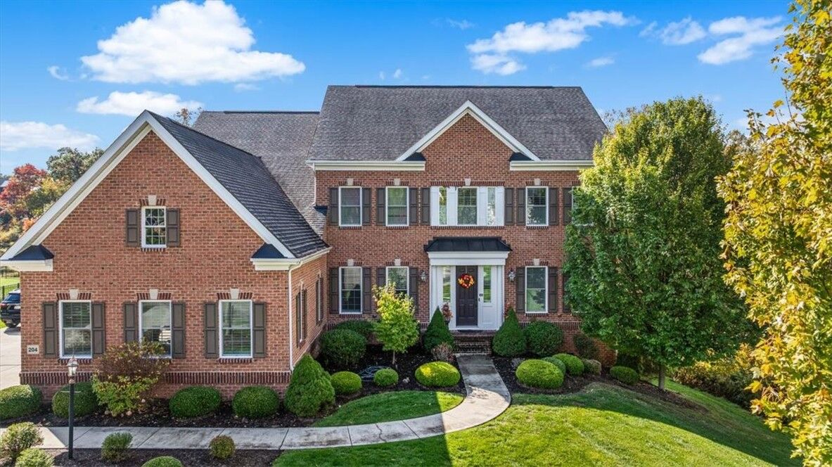 Property Photo:  204 Durrow Ct  PA 16046 